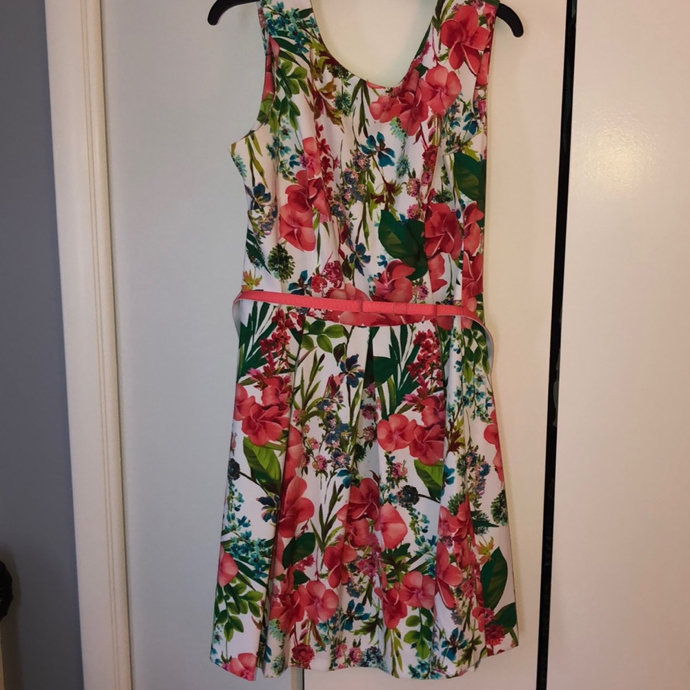 Floral dress, worn once!
